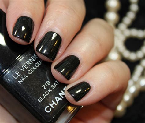 chanel black satin nail polish